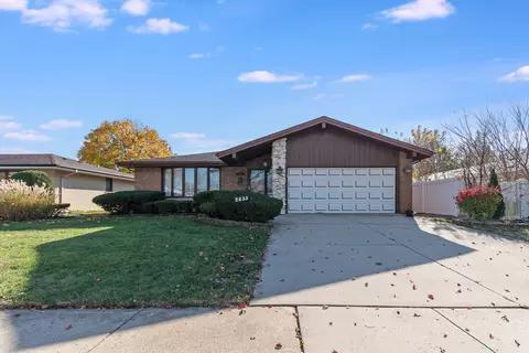 5633 W 100th Pl, Oak Lawn, IL 60453