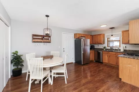Dining - 20 Yew Ct, Bloomington, IL 61701 photo 1 of 3