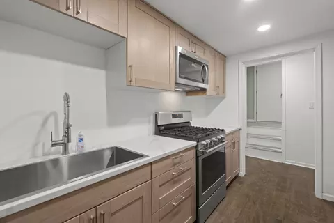 Kitchen - 5301 Maplehill Dr, Mccullom Lake, IL 60050 photo 1 of 2