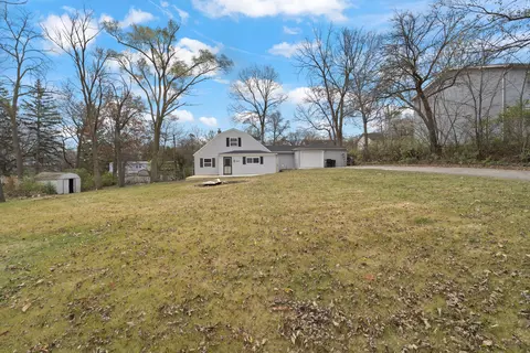 Exterior - 5301 Maplehill Dr, Mccullom Lake, IL 60050 photo 4 of 4