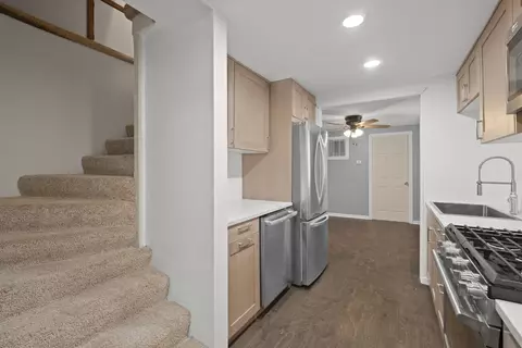 Entry Way - 5301 Maplehill Dr, Mccullom Lake, IL 60050 photo 1 of 1