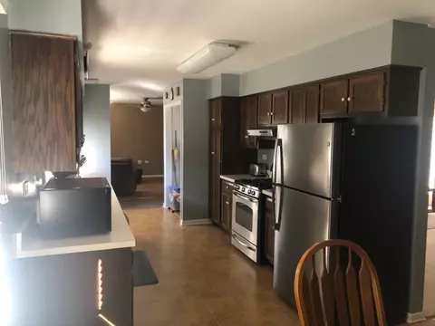 Kitchen - 2123 Lynwood St, Crest Hill, IL 60403 photo 2 of 4