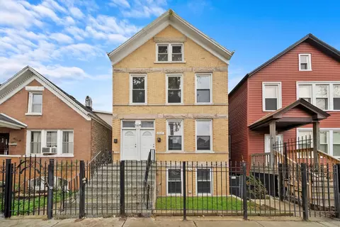 2235 S Sacramento Ave, Chicago, IL 60623