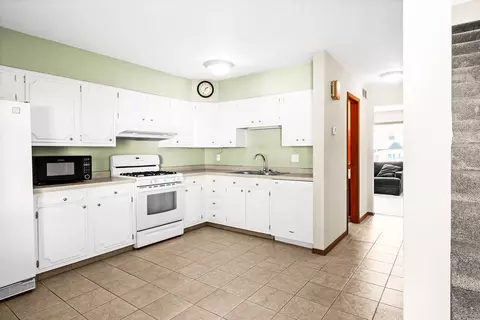 2110 Todd Dr #3, Bloomington, IL 61704 photo 8