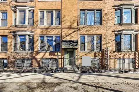 3901 N Fremont St #1N, Chicago, IL 60613