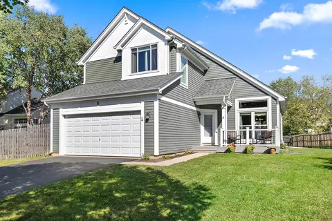 5 Middlefield Ct, Lake In The Hills, IL 60156
