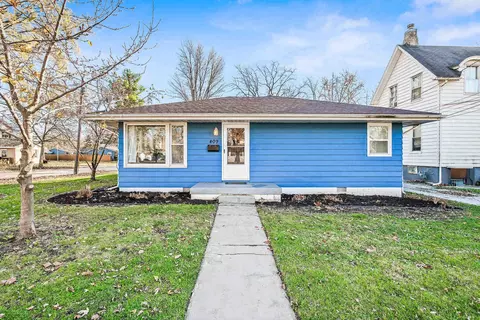 Exterior - 409 E Willow St, Normal, IL 61761 photo 1 of 4