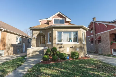 927 23rd Ave, Bellwood, IL 60104