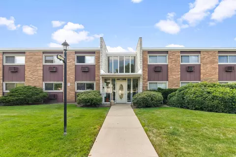 120 Collen Dr #A-205, Lombard, IL 60148