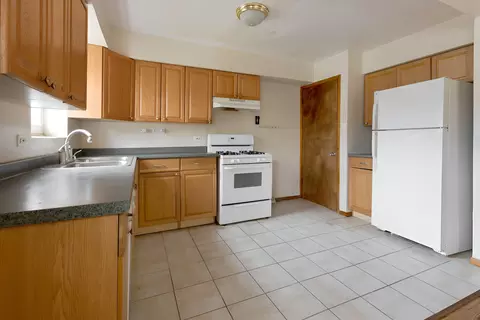 500 E 87th Pl, Chicago, IL 60619 photo 9