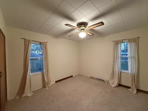 1277 Fairway Dr, Freeport, IL 61032 photo 8