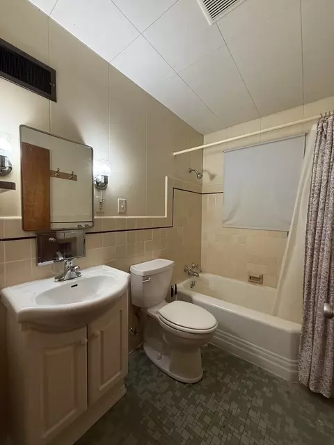 1277 Fairway Dr, Freeport, IL 61032 photo 9