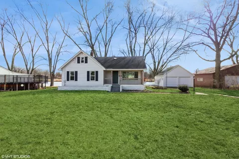 467 N River St, Montgomery, IL 60538
