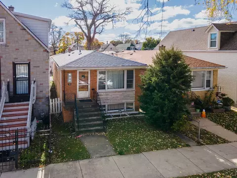 4835 W Henderson St, Chicago, IL 60641