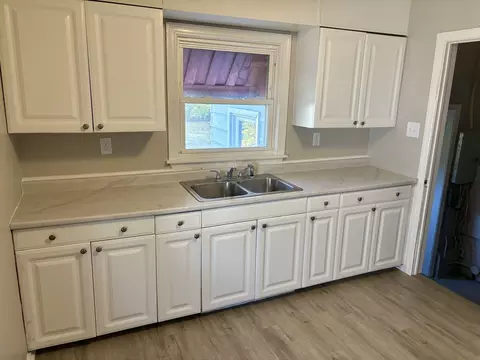 442 N Illinois Ave, Kankakee, IL 60901 photo 2