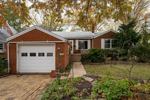 1205 S Linden St, Normal, IL 61761 photo 9