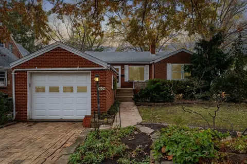 1205 S Linden St, Normal, IL 61761