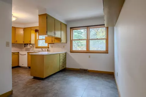 1205 S Linden St, Normal, IL 61761 photo 22