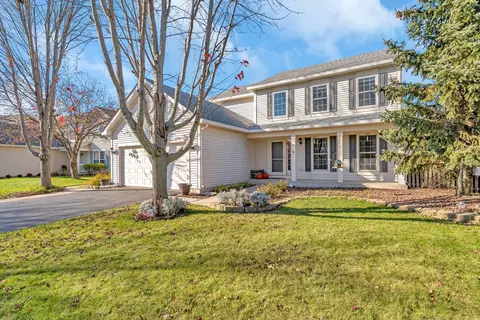 1413 Marigold Ln, Minooka, IL 60447