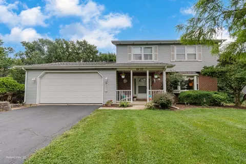 4 N251 Kaelin Rd, West Chicago, IL 60185