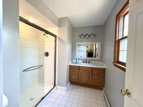 306 S Wulff St, Cary, IL 60013 photo 8