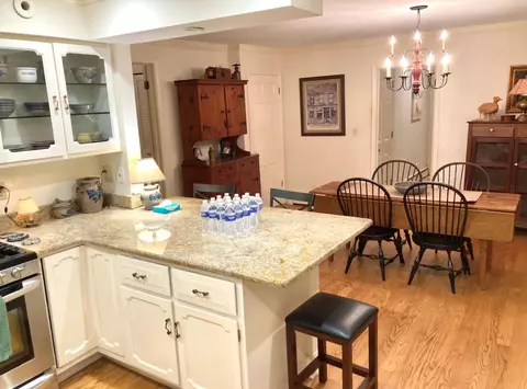 306 S Wulff St, Cary, IL 60013 photo 3