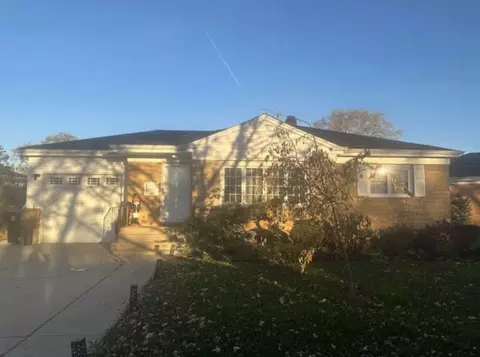 11116 Highridge Ave, Westchester, IL 60154