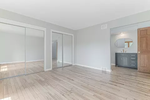 645 Ash St, Roselle, IL 60172 photo 11