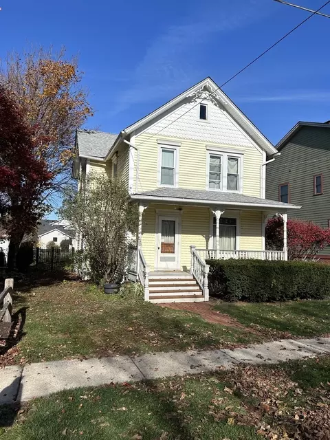 217 Kansas St, Frankfort, IL 60423