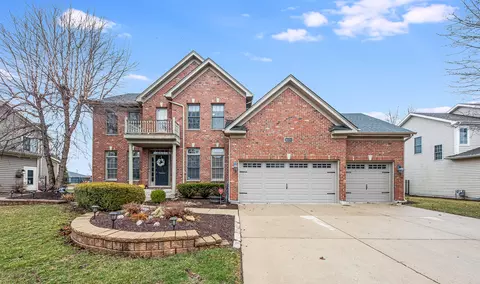 16011 Hometown Dr, Plainfield, IL 60586