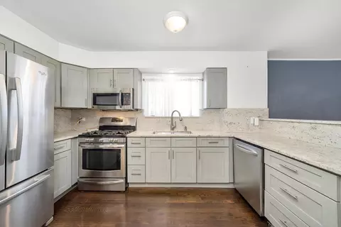 7968 S Roberts Rd, Bridgeview, IL 60455 photo 6