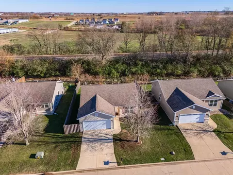 View/Area - 16 Winding Way, Bloomington, IL 61705 photo 1 of 4