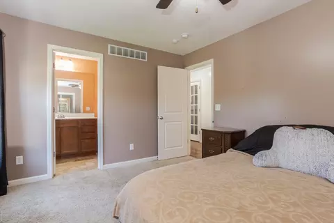 Bedroom - 16 Winding Way, Bloomington, IL 61705 photo 2 of 6