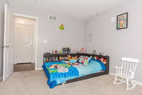 Bedroom - 16 Winding Way, Bloomington, IL 61705 photo 4 of 6