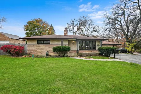 1709 33rd St, Zion, IL 60099