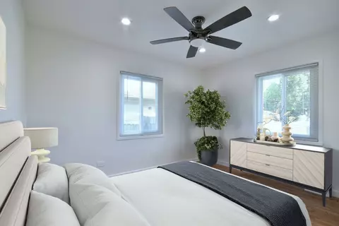 Bedroom - 1715 Illinois St, Des Plaines, IL 60018 photo 1 of 10