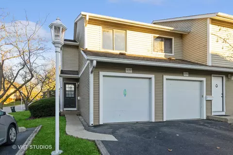 1157 E Randville Dr, Palatine, IL 60074