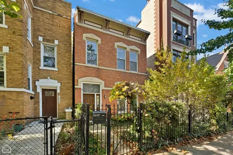 1642 N Claremont Ave, Chicago, IL 60647