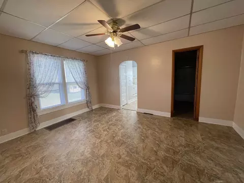 Living - 305 E Iowa St, Spring Valley, IL 61362 photo 3 of 4
