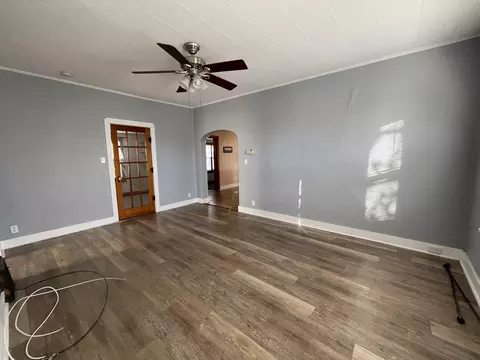 Living - 305 E Iowa St, Spring Valley, IL 61362 photo 2 of 4