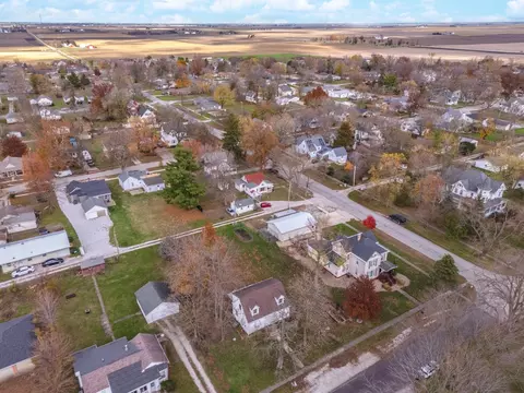 View/Area - 106 W 5th St, Gridley, IL 61744 photo 2 of 2