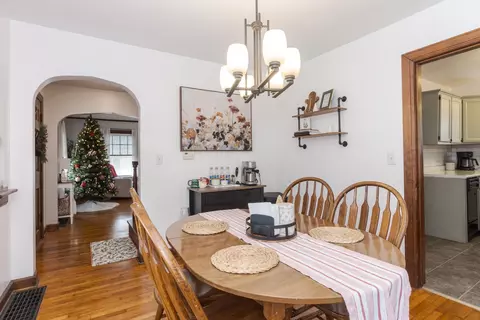 Dining - 106 W 5th St, Gridley, IL 61744 photo 2 of 3