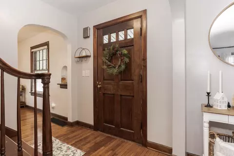 Entry Way - 106 W 5th St, Gridley, IL 61744 photo 2 of 5