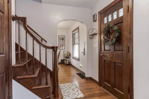 Entry Way - 106 W 5th St, Gridley, IL 61744 photo 1 of 5