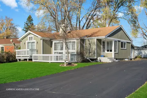 25594 W Chesney Dr W, Lake Villa, IL 60046