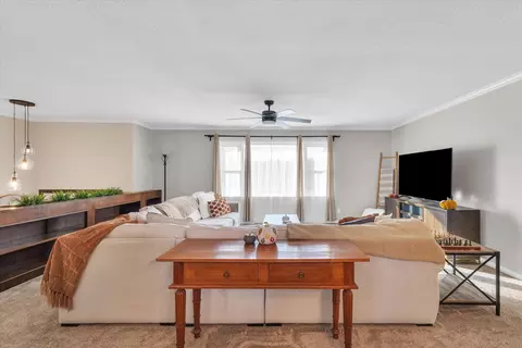 2318 Brookshire Dr E, Champaign, IL 61821 photo 8