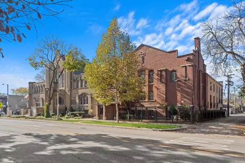 331 S Ridgeland Ave #A, Oak Park, IL 60302