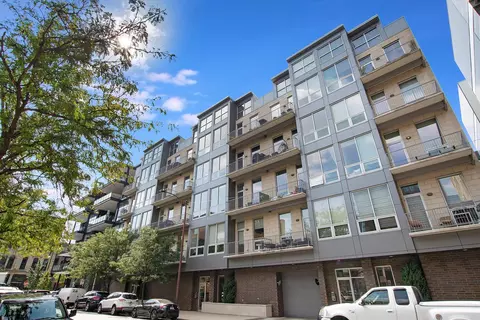 18 N Carpenter St #3N, Chicago, IL 60607