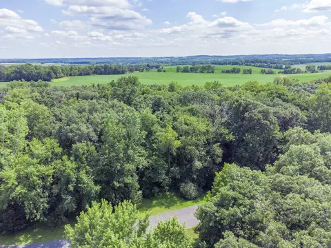 000 Orchid Ln, Oregon, IL 61061