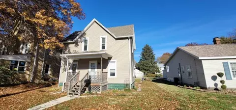 410 W 9th St, Sterling, IL 61081